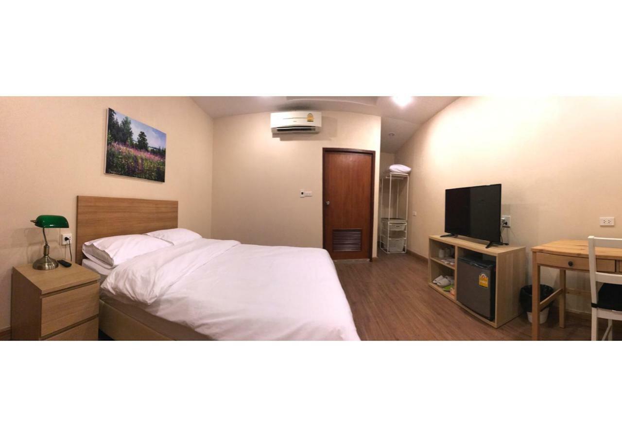 S'Prima Hostel Phitsanulok Exterior foto